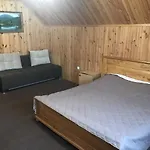 червона калина Private Estate Chervona Kalyna 2*