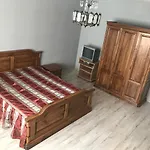 червона калина Private Estate Chervona Kalyna 2*