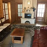 червона калина Private Estate Chervona Kalyna