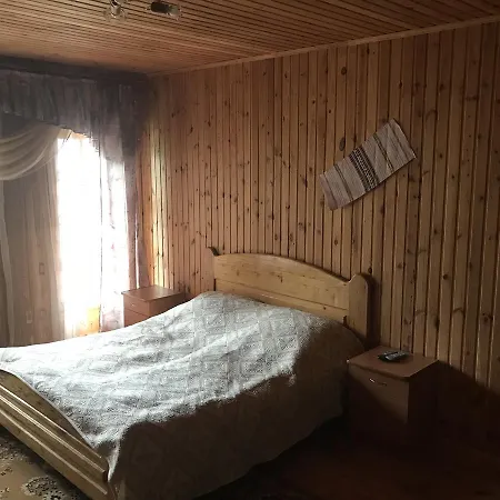 червона калина Private Estate Chervona Kalyna 2*