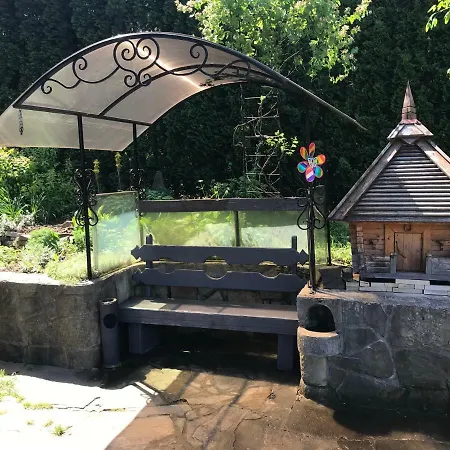 Gæstehus червона калина Private Estate Chervona Kalyna 2*