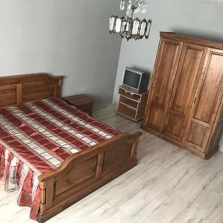червона калина Private Estate Chervona Kalyna 2*