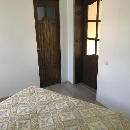 червона калина Private Estate Chervona Kalyna