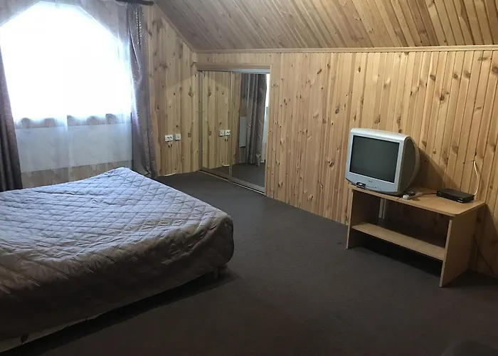 червона калина Private Estate Chervona Kalyna Jaremče