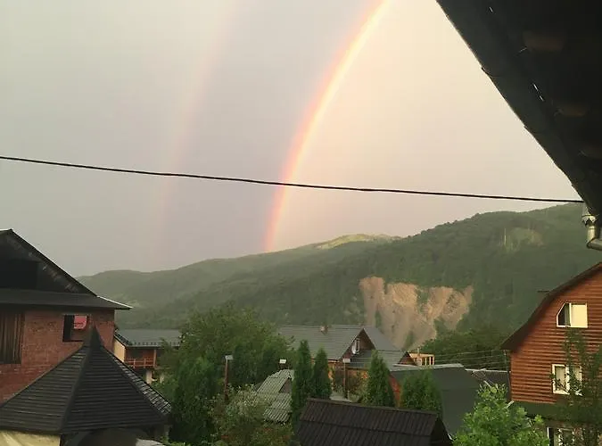 червона калина Private Estate Chervona Kalyna 2*