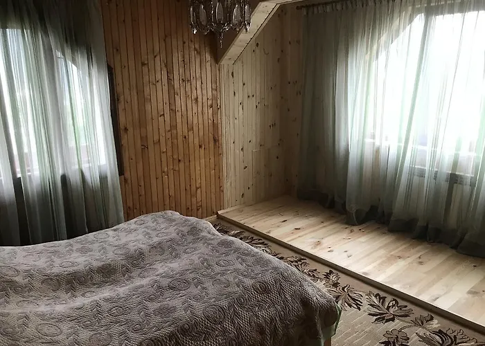 червона калина Private Estate Chervona Kalyna Konukevi 2*