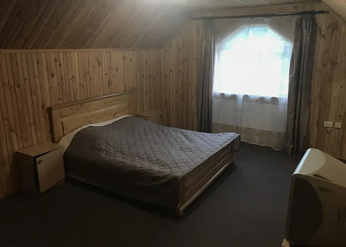 червона калина Private Estate Chervona Kalyna Konukevi