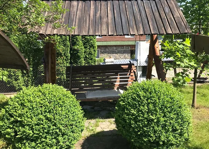 червона калина Private Estate Chervona Kalyna Yaremche