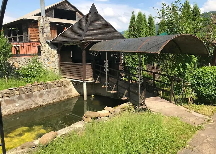 Affittacamere червона калина Private Estate Chervona Kalyna Jaremče