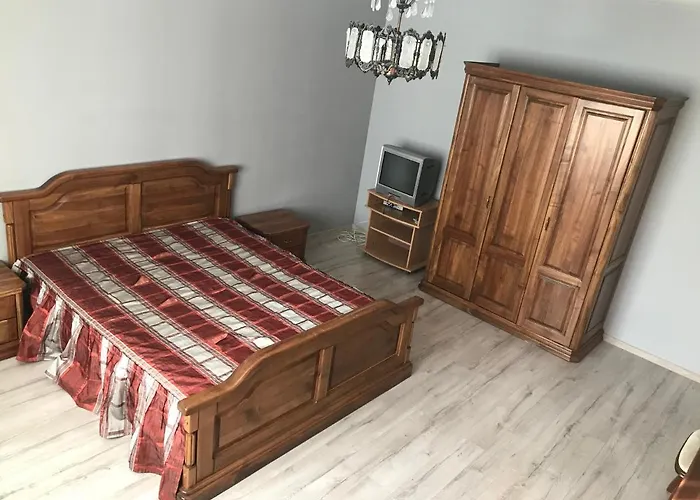 червона калина Private Estate Chervona Kalyna 2*