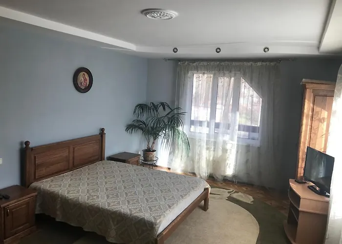 червона калина Private Estate Chervona Kalyna Konukevi 2*
