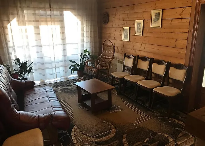 червона калина Private Estate Chervona Kalyna Konukevi